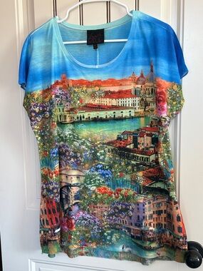 French Blue Vibrant Floral Venice Scenic Scoop Neck Top.  Very Good Condition.